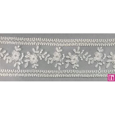 67157 ENTREDOS TUL BORDADO HELINA 47 MM. POLIESTER 100% NATURAL Venta en piezas de 13.00 M