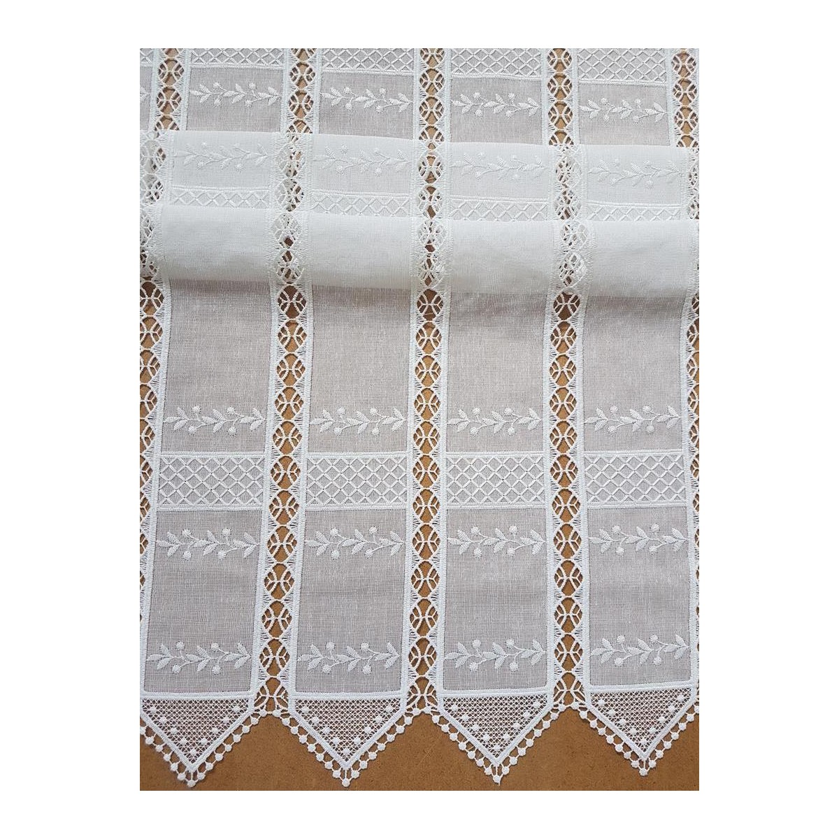 61173 TENDINA MACRAME MARCELA 0.90 MTS. POL 100% NATURAL VENTA EN PZAS. DE 18 M APROX.