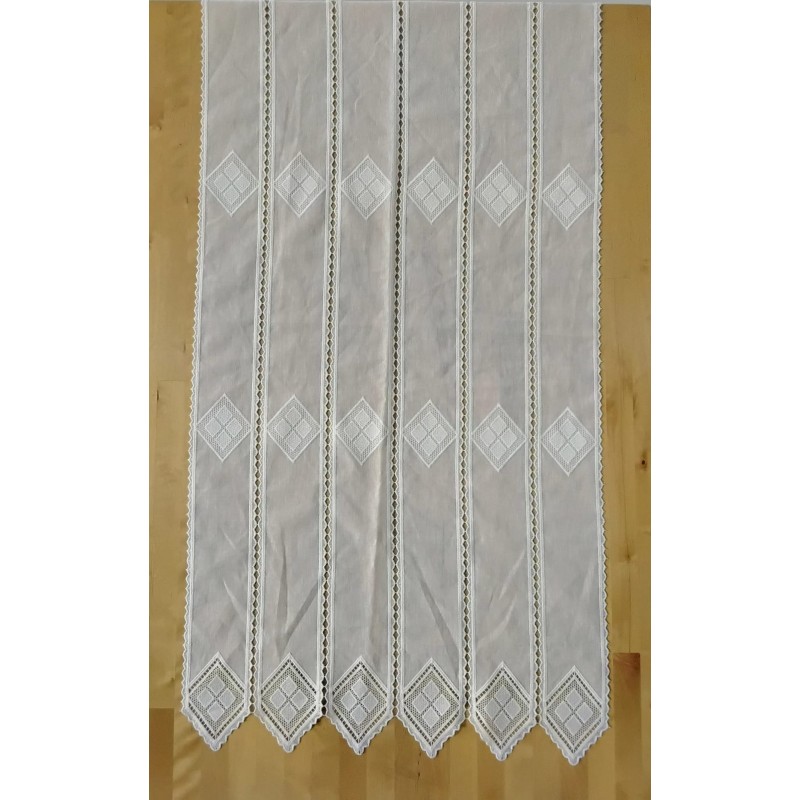 66915 TENDINA MACRAME NARIM 0.60 MTS. POLIESTER 100% NATURAL Venta en piezas de 18.00 M
