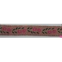 655367-0055 CINTA JACQUARD CLIO 25 MM. POLIESTER 100% NUDE/DORADO Venta en piezas de 7.00 M