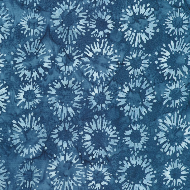 P137-AMD-23482-4 PATCH. AMERICANO KASURI - BATIKS (12) 110 CM. ALGODON 100% AZUL Venta en piezas de 7.00 M