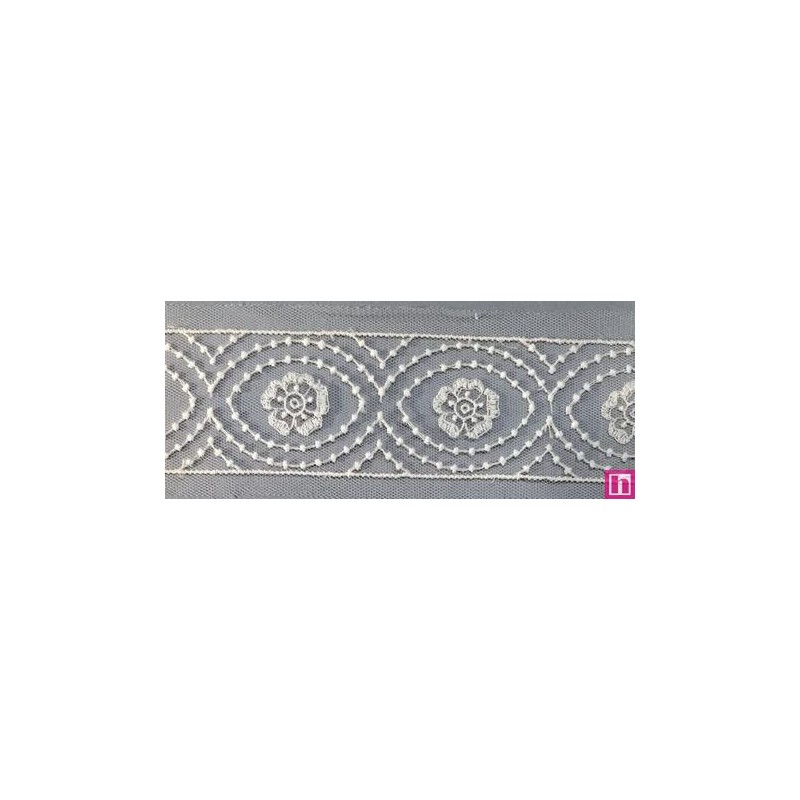 67159 ENTREDOS TUL BORDADO HELINA 43 MM. POLIESTER 100% MARFIL Venta en piezas de 13.00 M