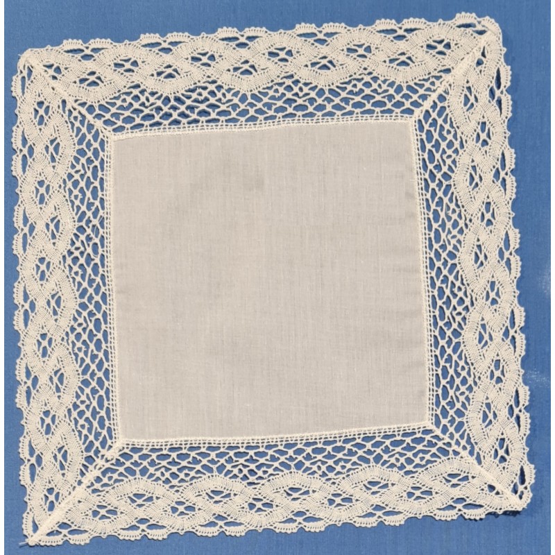 983690-000 PAÑUELO ENCAJE ALGODON 100% BLANCO Venta en piezas de 1.00 U