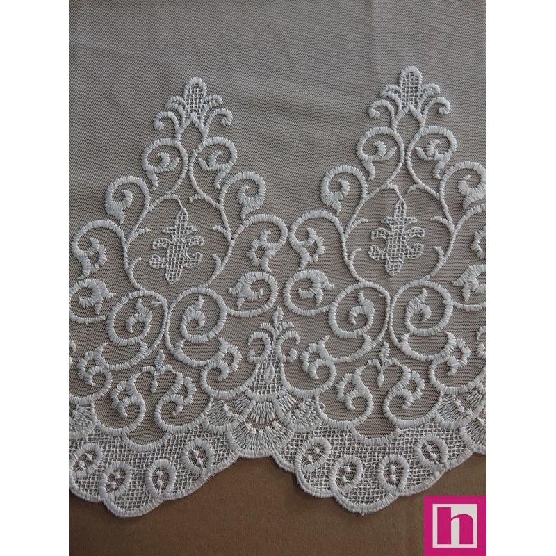 66061 TUL BORDADO AMBOS LADOS SELIN (01) 1.50 MTS. POLIESTER 100% BEIG BORDADO BEIG Venta en piezas de 15.00 M